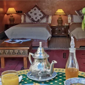https://riad-dar-ziryab.hotelfesmorocco.com